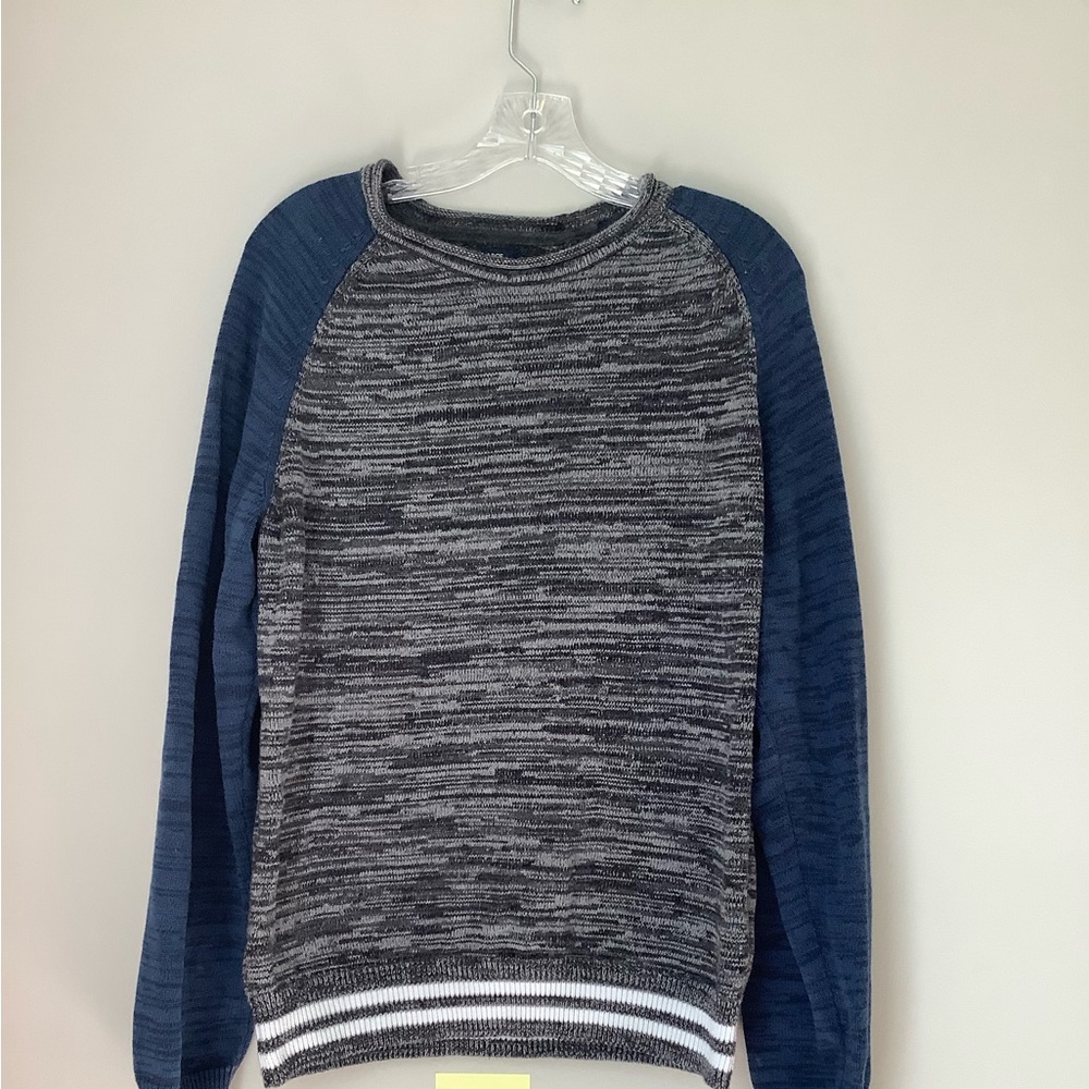 American Rag Sweater 
Size L